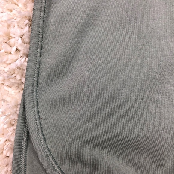 Lululemon shirt size 12 - Picture 6 of 6